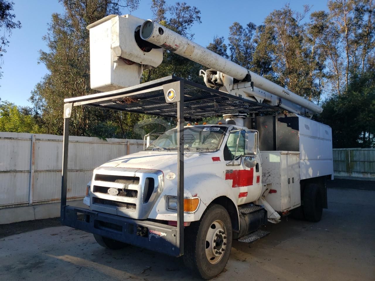Ford F750 SUPER DUTY 6.7L 6 2011