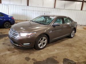 Ford Taurus SEL 3.5L 6 2015