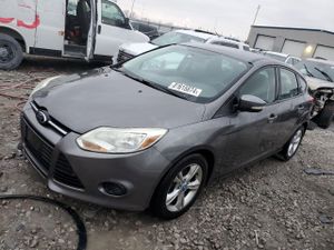 Ford Focus SE 2.0L 4 2013