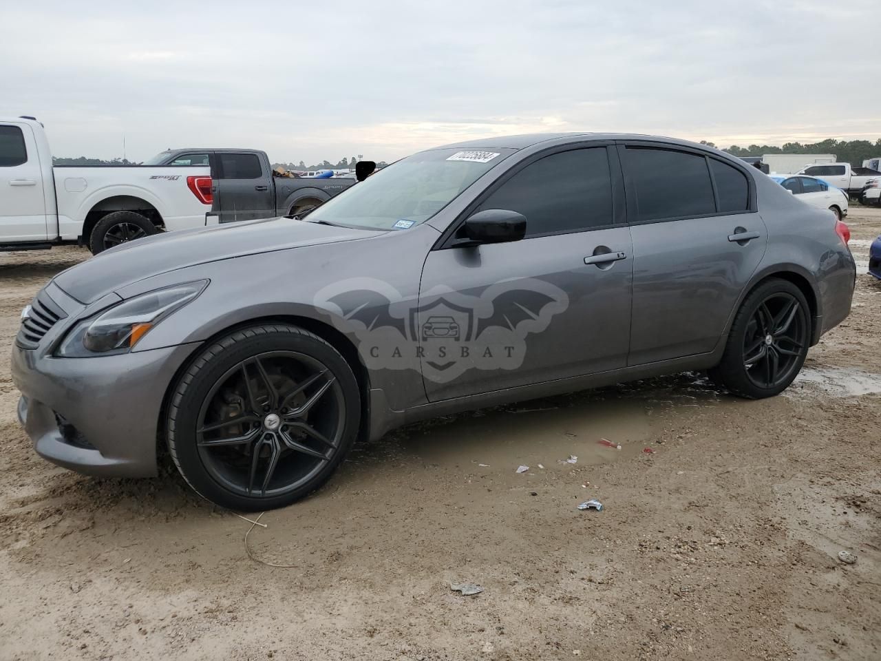 Infiniti G37 3.7L 6 2011