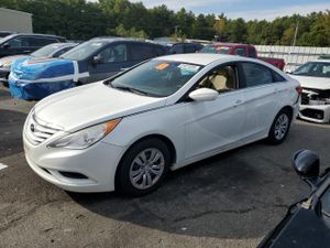Hyundai Sonata GLS 2.4L 4 2013