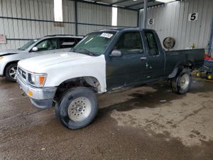Toyota Hilux 1/2 TON EXTRA LONG WHEELBASE 2.4L 4 1994