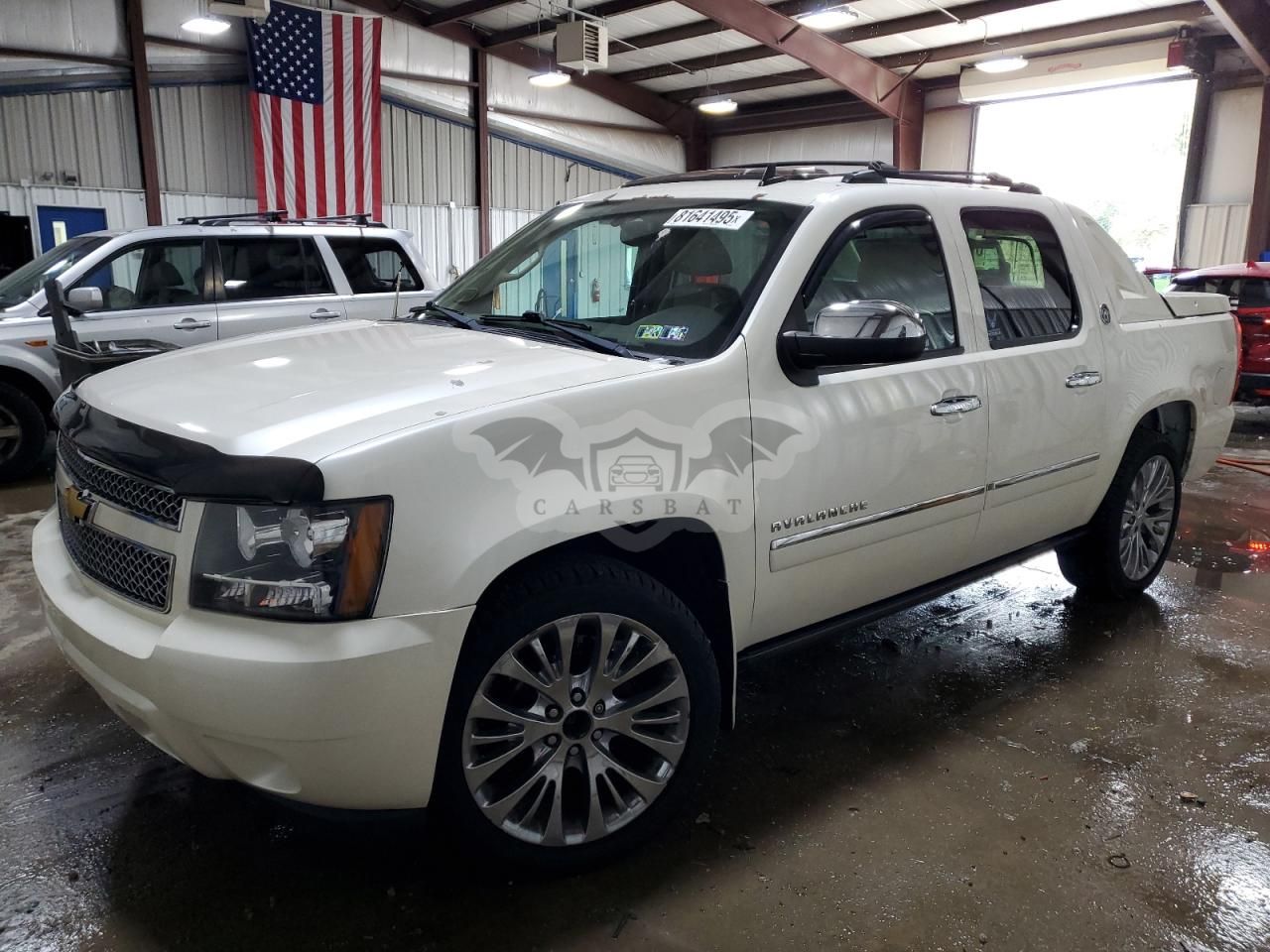 Chevrolet Avalanche LTZ 5.3L 8 2013