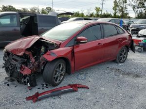 Ford Focus SE 2.0L 4 2014