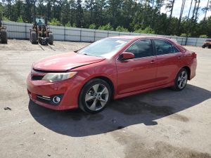 Toyota Camry SE 3.5L 6 2014