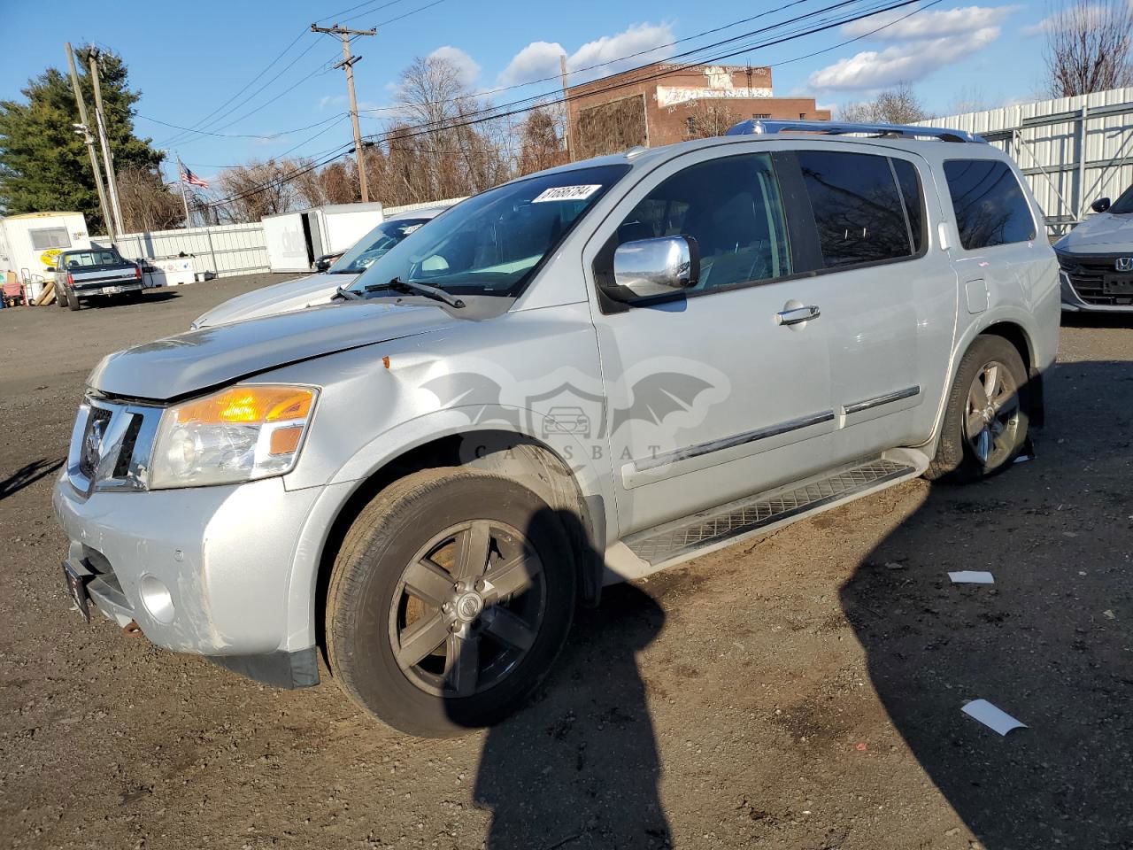 Nissan Armada PLATINUM 5.6L  8 2011