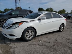 Hyundai Sonata GLS 2.4L 4 2013