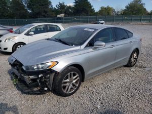 Ford Fusion SE 2.5L 4 2013