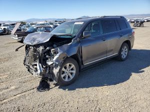 Toyota Highlander BASE 3.5L 6 2013