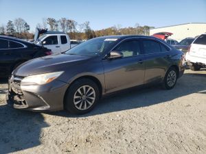 Toyota Camry LE 2.5L 4 2015