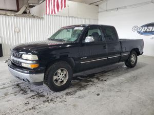 Chevrolet Silverado 1500 C1500 4.8L 8 2001