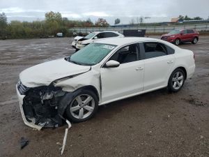 Volkswagen Passat SE 2.5L 5 2012