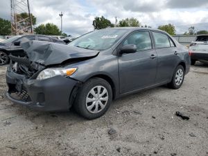 Toyota Corolla BASE 1.8L 4 2011