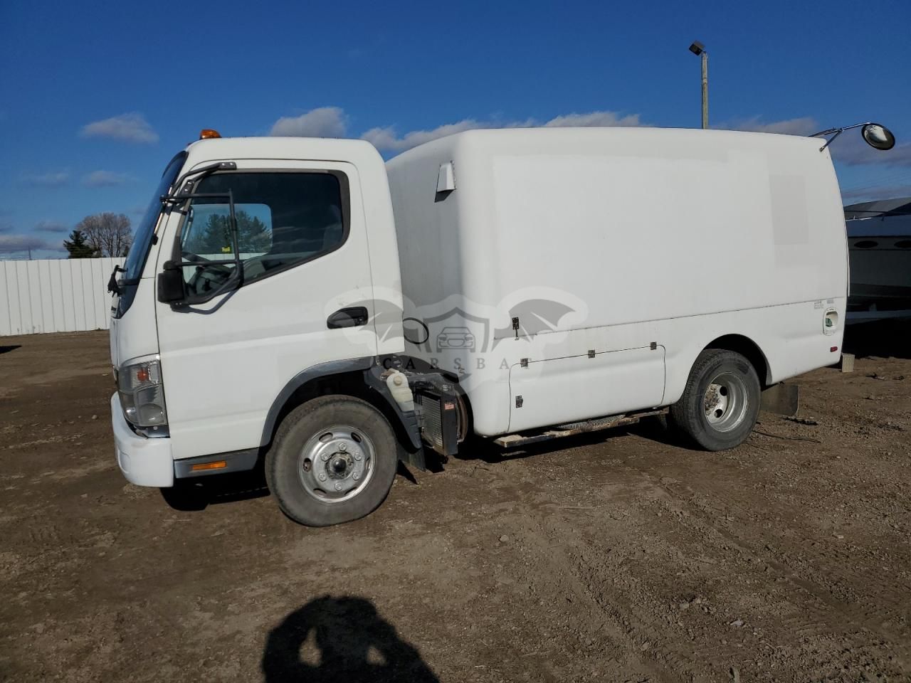 Mitsubishi Fuso Canter 84D 4.9L 4 2010