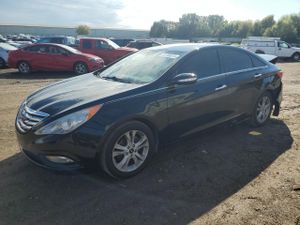 Hyundai Sonata SE 2.4L 4 2013