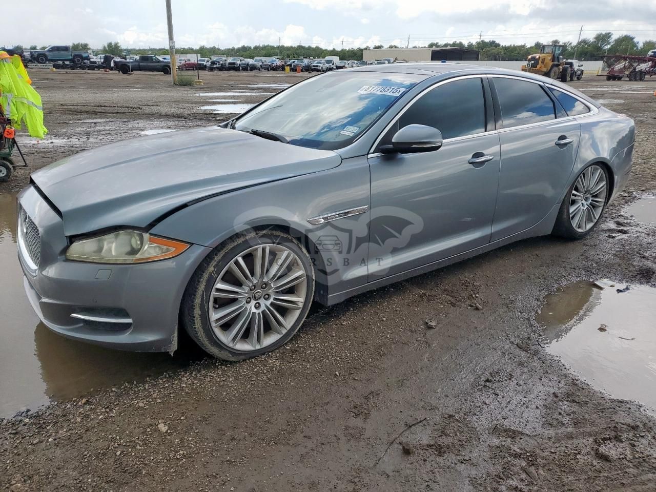 Jaguar XJ SUPERCHARGED 5.0L 8 2011