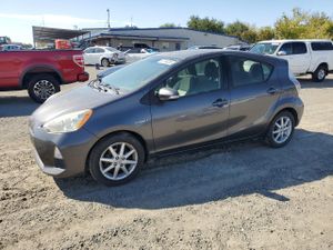 Toyota Prius 1.5L 4 2014