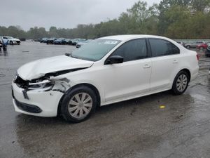 Volkswagen Jetta BASE 2.0L 4 2014