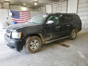 Chevrolet Suburban K1500 LT 5.3L 8 2013