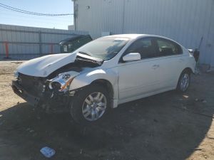 Nissan Altima BASE 2.5L 4 2010