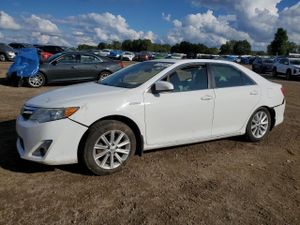 Toyota Camry HYBRID 2.5L 4 2013