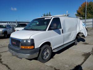 GMC Savana G2500 4.8L 8 2015