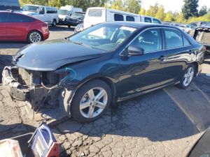 Toyota Camry L 2.5L 4 2013
