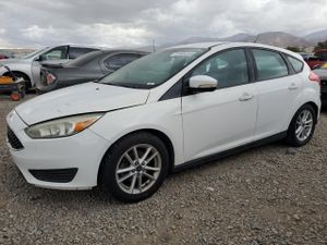 Ford Focus SE 2.0L 4 2015