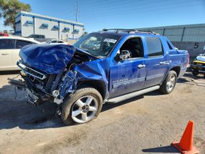 Chevrolet Avalanche LS 5.3L 8 2013