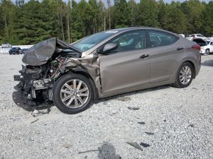 Hyundai Elantra SE 1.8L 4 2015