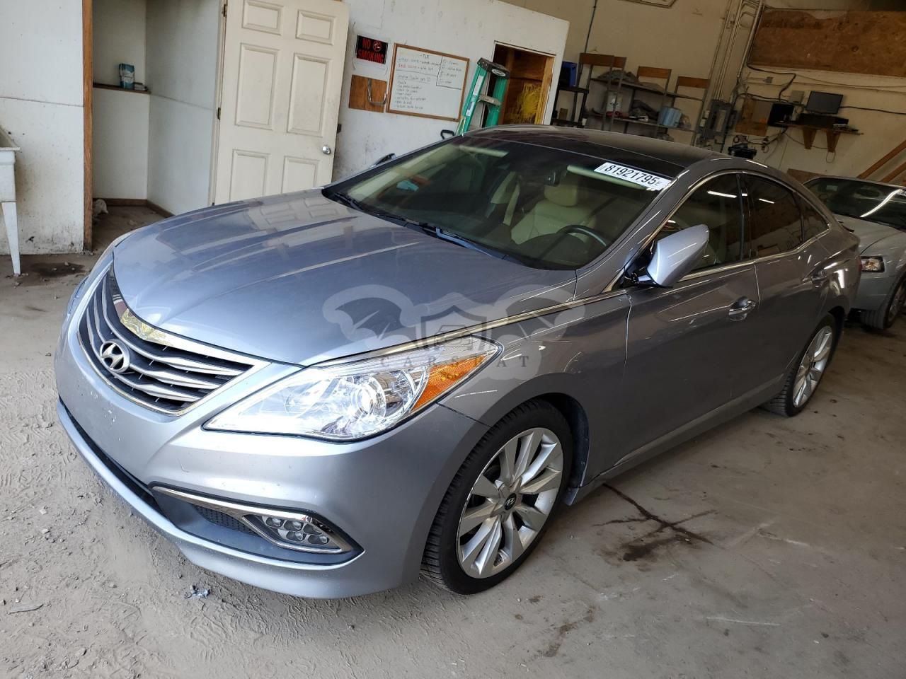 Hyundai Azera LIMITED 3.3L 6 2015