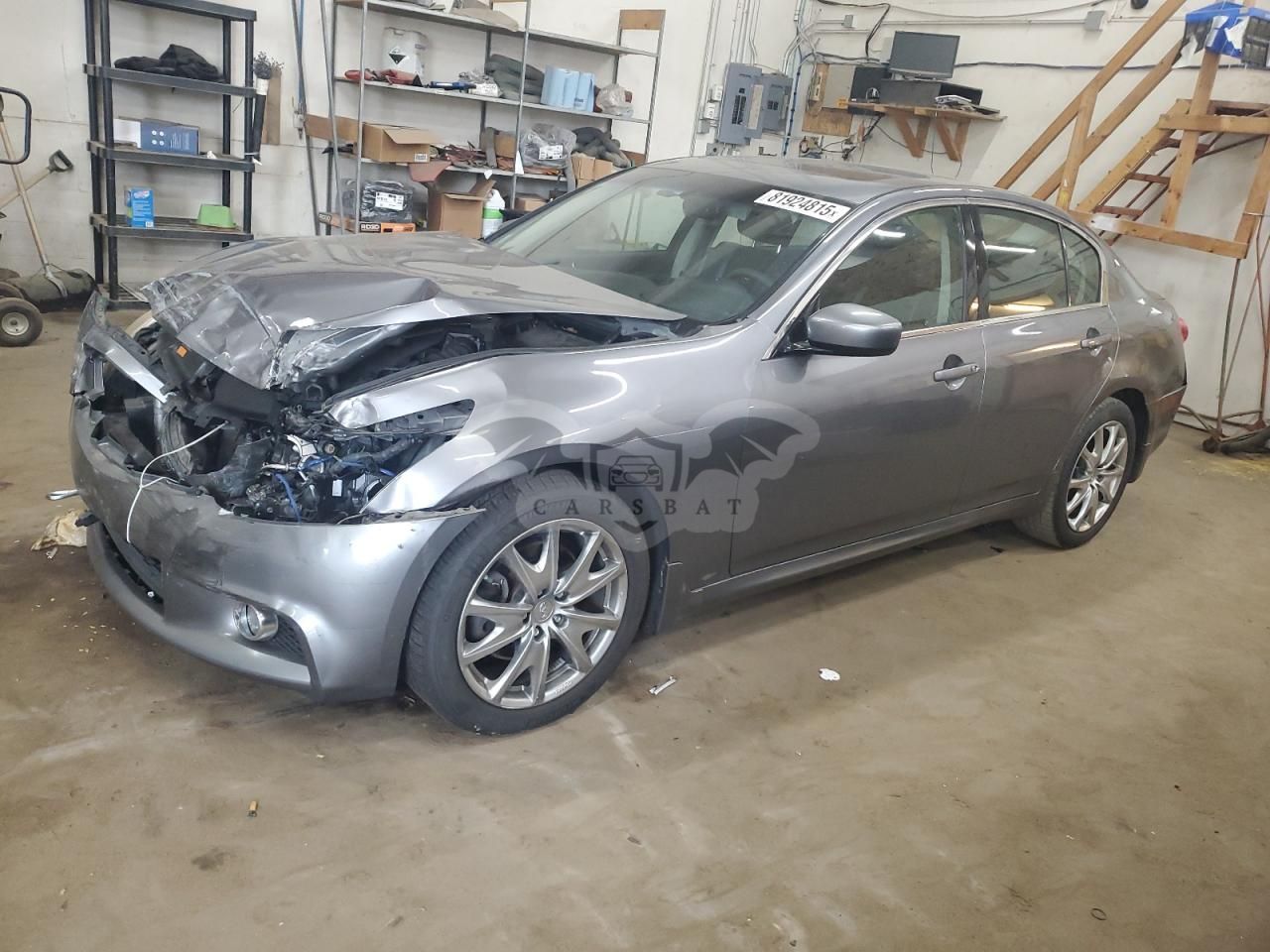Infiniti G37 3.7L 6 2011