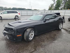 Dodge Challenger SXT 3.6L 6 2015