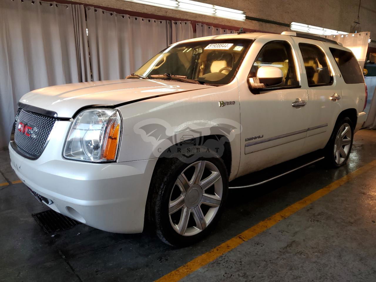 GMC Yukon DENALI HYBRID 6.0L  8 2011