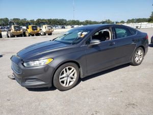 Ford Fusion SE 2.5L 4 2015