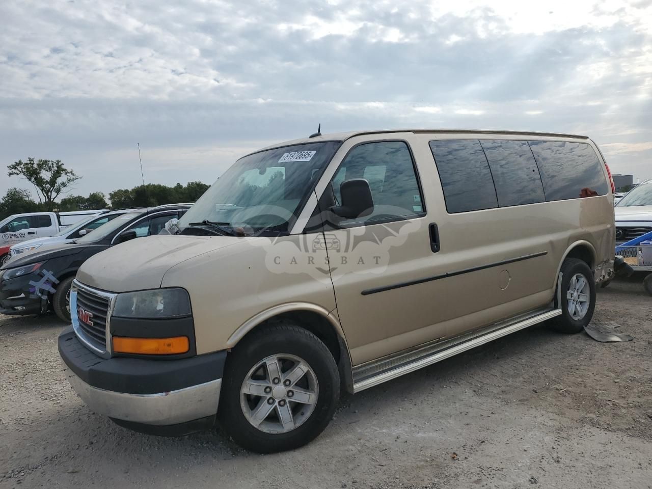GMC Savana G1500 LS 5.3L 8 2011