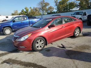 Hyundai Sonata GLS 2.4L 4 2013