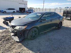 Toyota Camry L 2.5L 4 2013