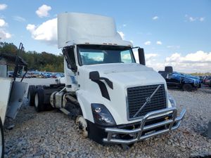 Volvo VNL VNL 12.8L 6 2015