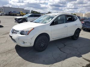 Nissan Rogue S 2.5L 4 2015