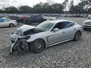 Porsche Panamera S 3.0L 6 2014