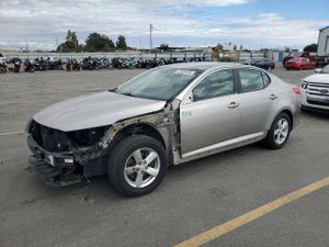 Kia Optima LX 2.4L 4 2015
