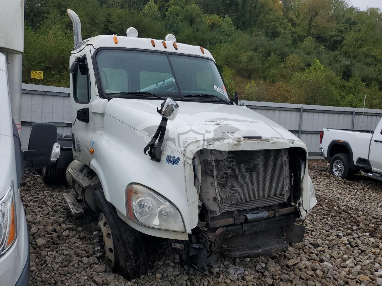 Freightliner Cascadia 14.0L 6 2011