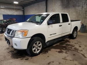 Nissan Titan XE 5.6L 8 2010