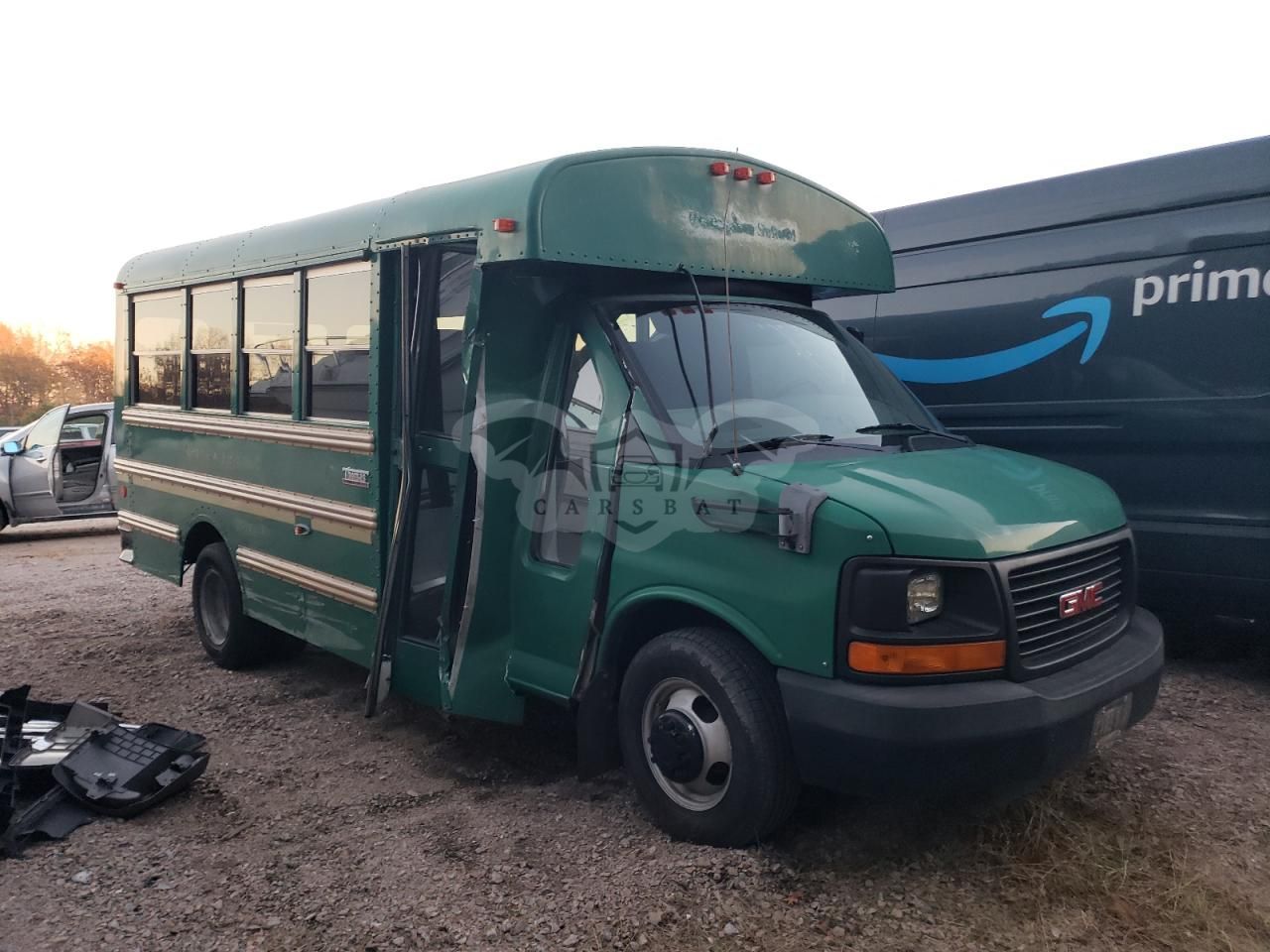GMC Savana CUTAWAY G3500 6.0L 8 2011