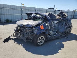 Toyota Prius 1.8L 4 2013