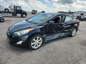 Hyundai Elantra GLS 1.8L 4 2013