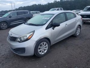 Kia Rio LX 1.6L 4 2013