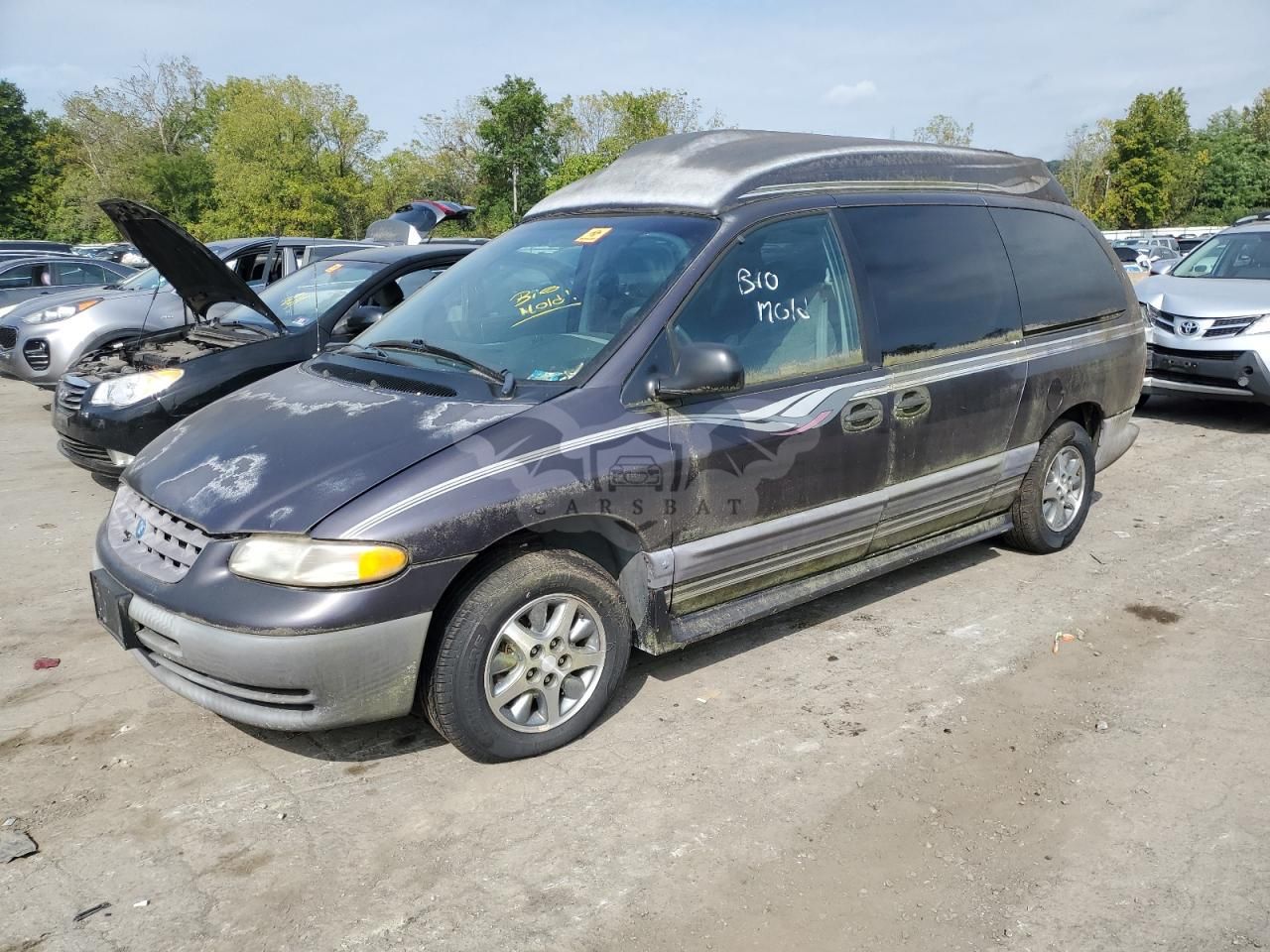 Plymouth Voyager SE 3.3L 6 1996