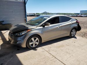 Hyundai Elantra GLS 1.8L 4 2013